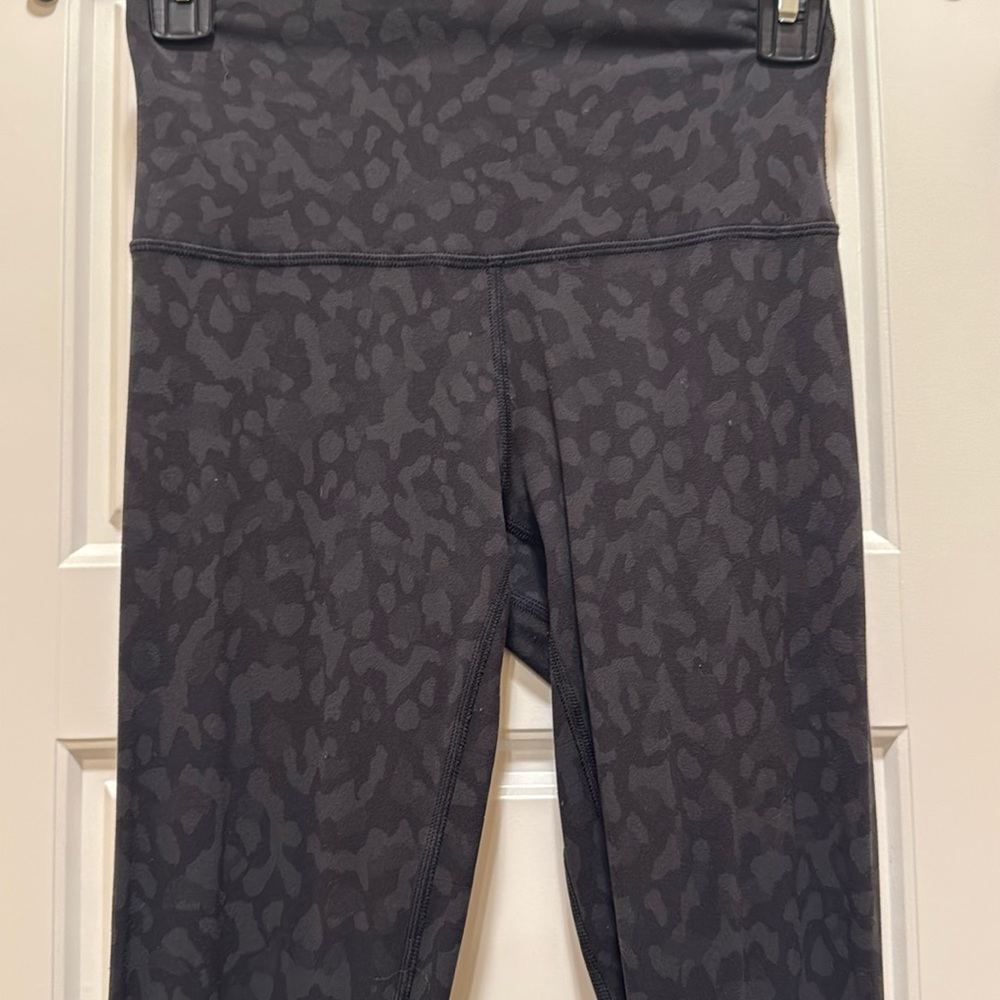 Lululemon Athletica Black Leopard Patterned Leggings